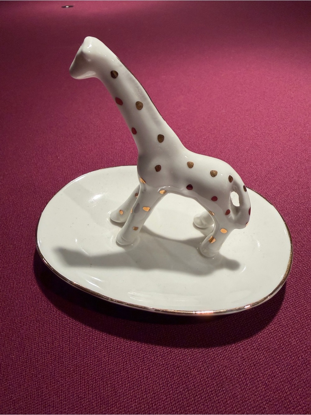 Giraffe ring dish